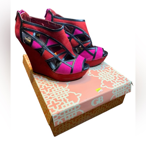 MSK Ladies Dress Designed entirely in gorgeous multi colored Fabric. Size M - Picture 6 of 6